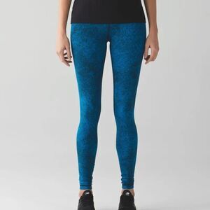 Lululemon Wunder Under Pant III Luon Spray Jacquard Shocking Blue Black Size 2